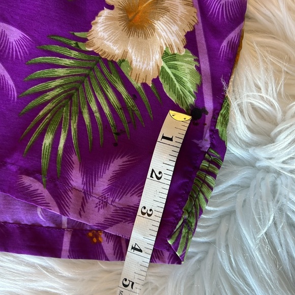 💝 $2 when Bundled 💝 Purple Tropical Button Up Shirt Size L - Picture 9 of 9